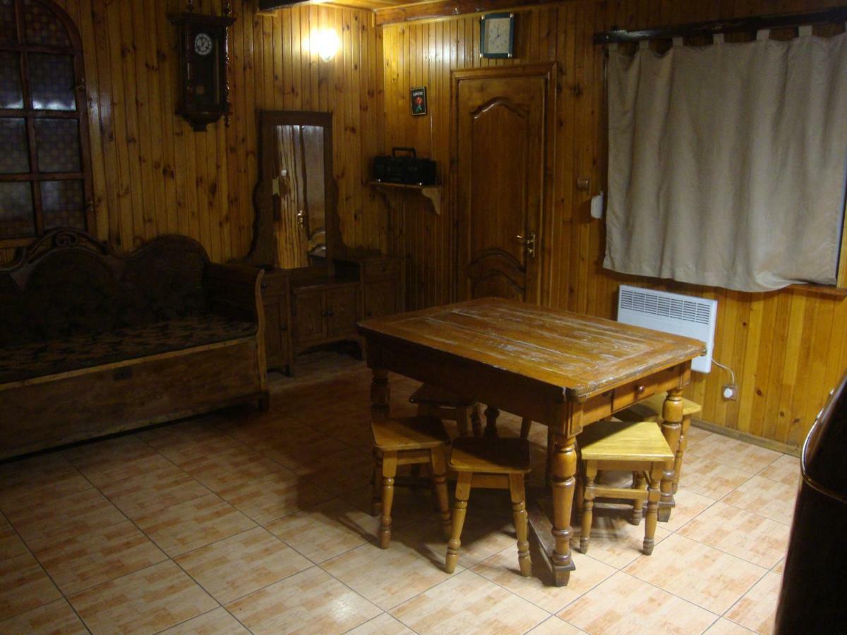 Apartamento Domik S Saunoy Na Ogiyenko Kamianets-Podilskyi Exterior foto