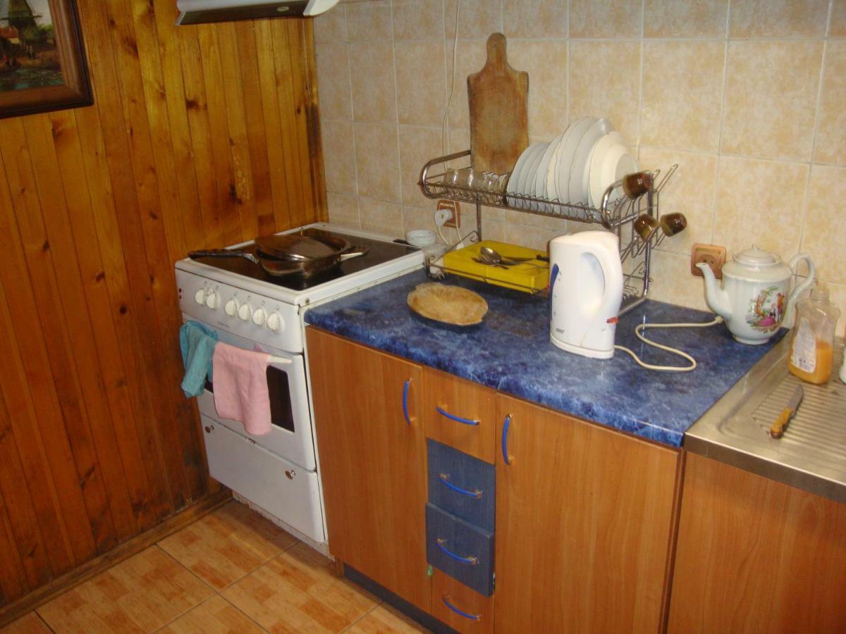 Apartamento Domik S Saunoy Na Ogiyenko Kamianets-Podilskyi Exterior foto